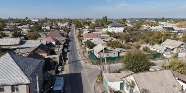 В Бишкеке ради нового тротуара на улице Крупской освобождают 450 м² земли изображение публикации