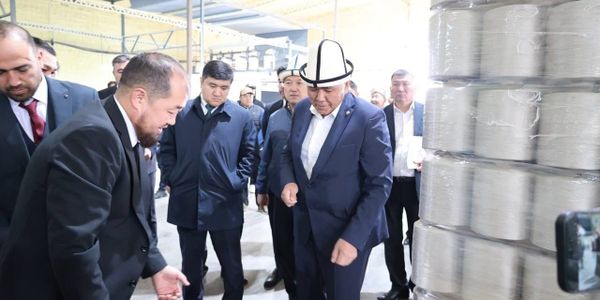 В СЭЗ «Бишкек» открыли предприятие по выпуску ковролина: инвестиции составили $3.2 млн изображение публикации