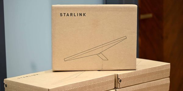 Starlink передала оборудование для спутникового интернета 25 школам Кыргызстана изображение публикации