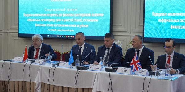 Специалисты восьми госорганов КР изучают методы выявления скрытых финансовых сетей изображение публикации