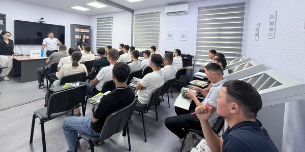 Четыре агентства получили разрешения на трудоустройство кыргызстанцев за рубежом изображение публикации