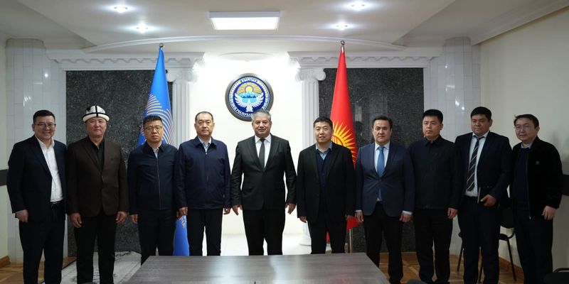 Глава НАИ обсудил с китайской «ЦзинГэн ТяньСя» производство биоудобрений в Кыргызстане изображение публикации