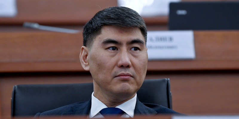 Чингиз Айдарбеков обвинение, МИД КР, уголовное дело, злоупотребление должностным положением, дело против Айдарбекова 2026, подписка о невыезде, ЦИК Кыргызстан Айдарбеков