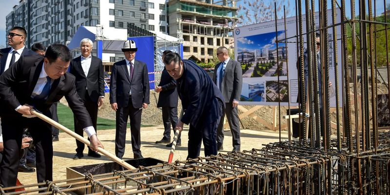 В Оше к сентябрю за счет Стабфонда построят 10 новых школ