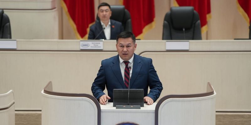 профобучение в Кыргызстане 2026, Камчыбек Досматов, Минсоцтруда КР новости, переподготовка после 45 лет, рынок труда Кыргызстана, День образования взрослых КР, трудоустройство безработных.