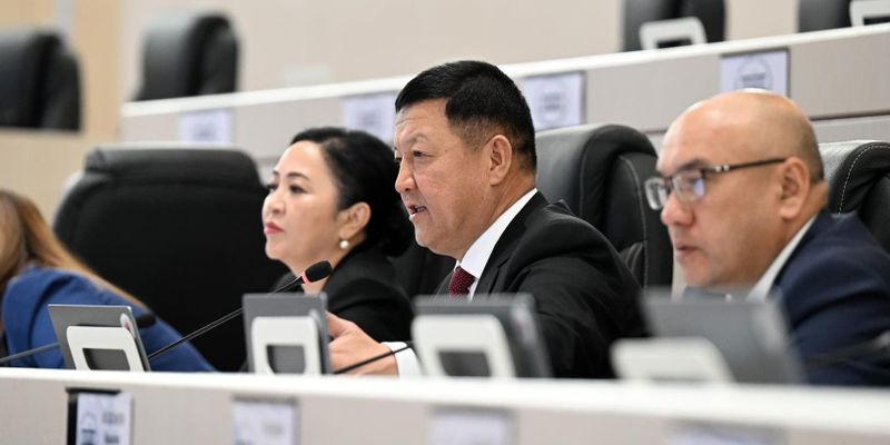 ОРТ на кыргызском, цены на учебу, защита бизнеса, женщин и детей: в ЖК озвучили ключевые проблемы изображение публикации