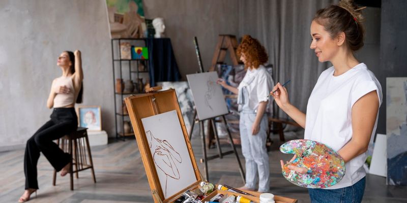 От учителей до натурщиков: как изменилась система выплат в образовательном секторе Кыргызстана изображение публикации