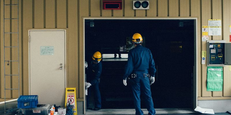 HeadHunter, рынок труда Кыргызстан 2026, средняя зарплата Бишкек, вакансии в Кыргызстане, конкуренция за работу КР, безработица КР, работа в Оше