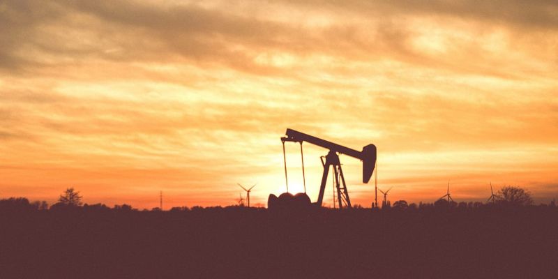 Нефтегаз Казахстана просел на 20%: добыча падает, убытки превышают $4 млрд изображение публикации