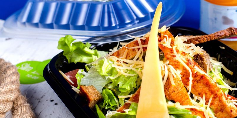 Готовая еда в супермаркетах: как не отравиться в теплый сезон изображение публикации