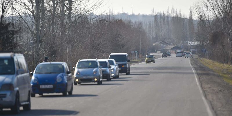 Дорожный фонд Кыргызстана 2026, доходы дорожного фонда КР, Жогорку Кенеш новости, ремонт дорог в КР, Улукбек Жаныбеков, поправки в закон о дорогах, бюджет КР 2026