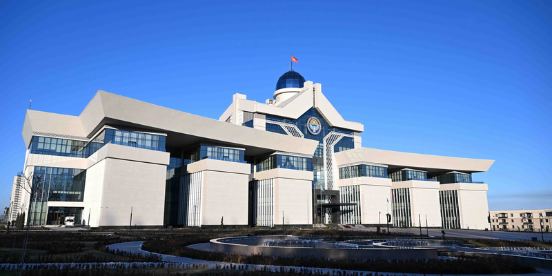 Кабмин уточнил порядок спецзакупок для охраны первых лиц Кыргызстана