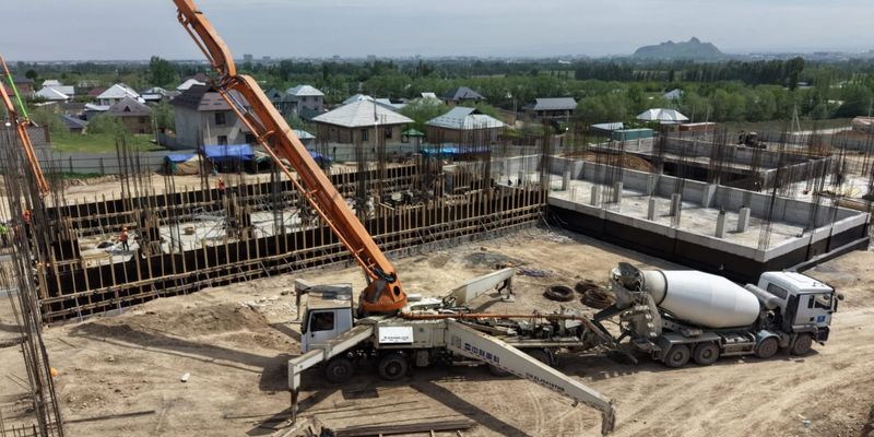 школа в Оше, Сары-Зоо, Минстрой КР, строительство школ в Кыргызстане, новая школа Ош, ученические места, госбюджет, Садыр Жапаров