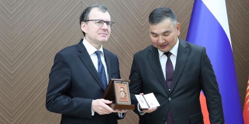 Замглавы «Росатома» Николай Спасский награжден медалью «Данк» изображение публикации