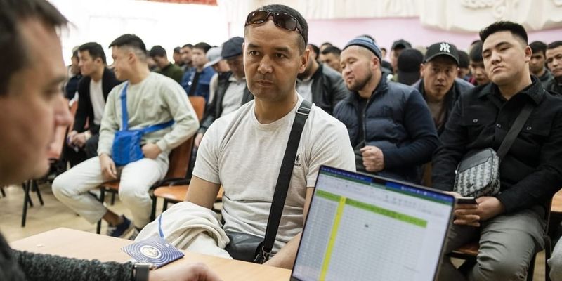Патент для легальной работы граждан соседних стран в Кыргызстане