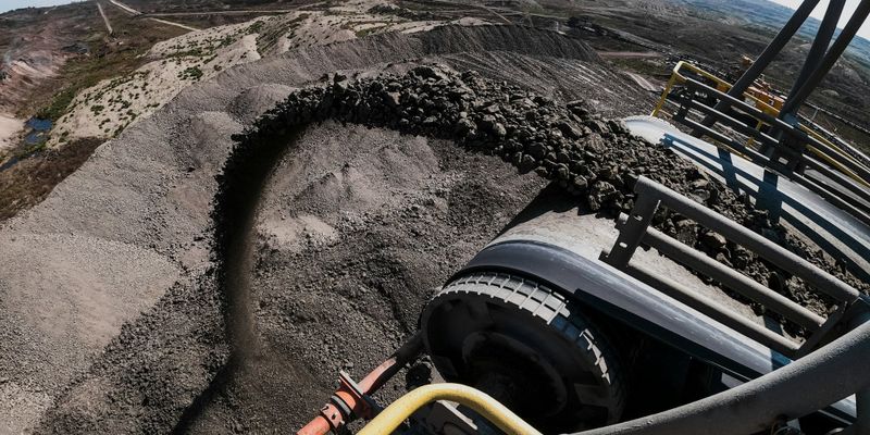 «Кыргызкомур» закупит сортировочный комплекс для Кара-Кече за 58.2 млн сомов изображение публикации