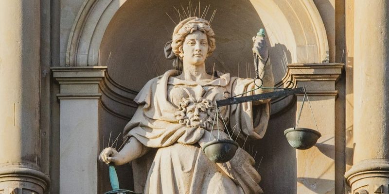 Институт омбудсмена предложил разработать стратегию справедливого правосудия в Кыргызстане изображение публикации