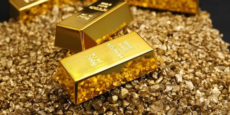 Золото подорожало до $4630 за унцию в ожидании сигналов от ФРС США изображение публикации