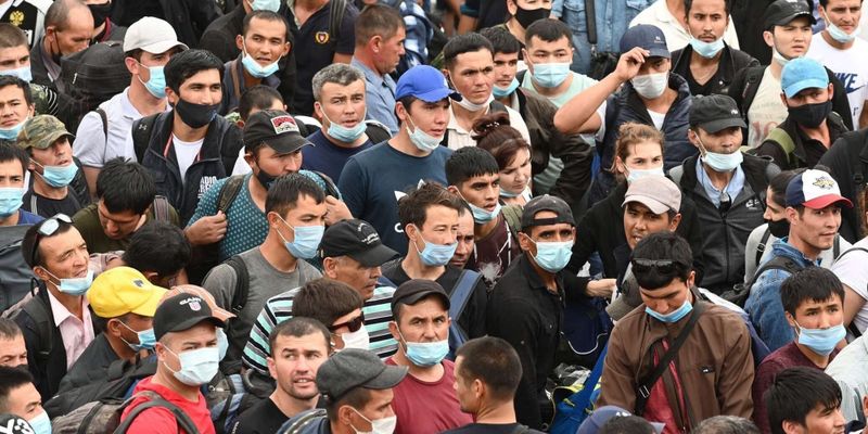 Правящая партия в РФ предложила «нулевую терпимость» к нарушениям мигрантов изображение публикации