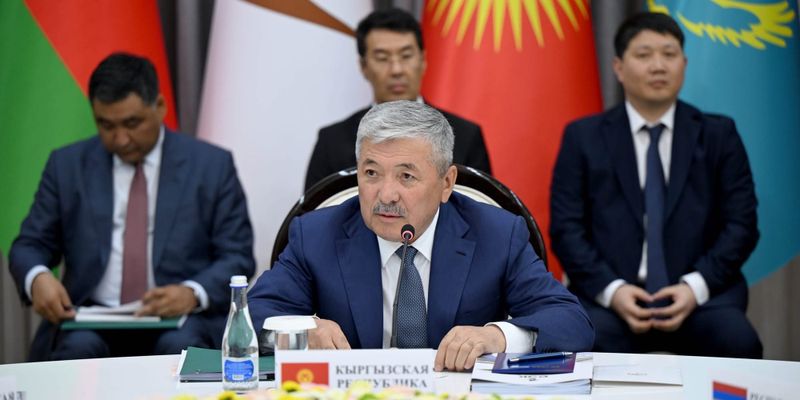 Кыргызстан призвал ЕАЭС выполнять договоренности для ускорения движения товаров изображение публикации