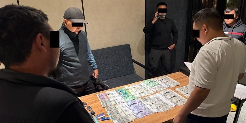 В Чолпон-Ате задержали четырех подозреваемых в вымогательстве у предпринимателя изображение публикации