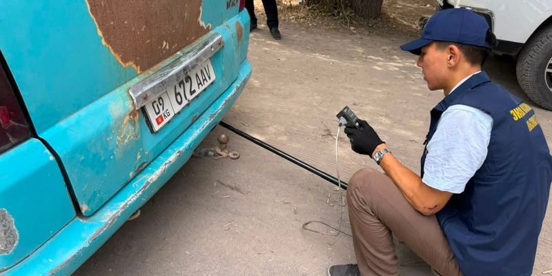 Трех водителей в Бишкеке оштрафовали за превышение норм выбросов изображение публикации
