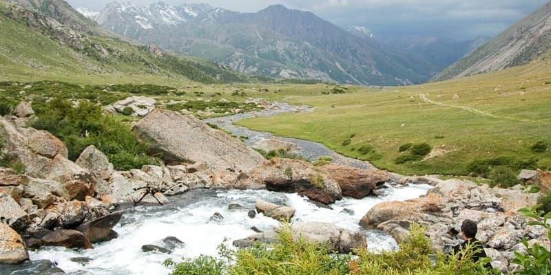 Возле парка «Беш-Таш» убрали мусор и установили контейнеры изображение публикации