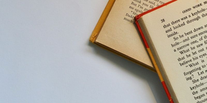 Книг в Кыргызстане стало больше, но тиражи упали после пика 2023 года: обзор изображение публикации