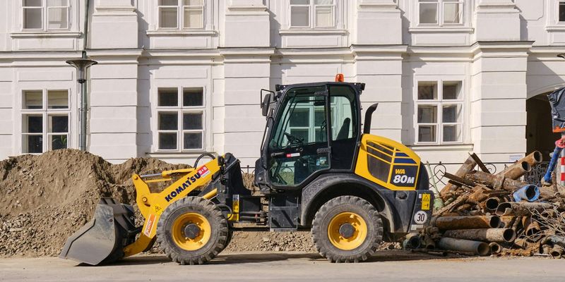 «Бишкекзеленхоз» купит колесный экскаватор за 18.8 млн сомов изображение публикации