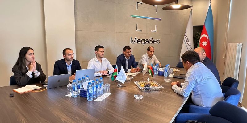 Кыргызстан обсудил с Elon Smart Technology и MegaSec MMC технологии «умного города» и кибербезопасности изображение публикации