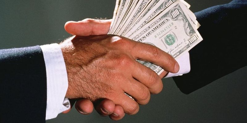 Минфин КР утвердил перечень коррупционных рисков: бюджет, закупки, кредиты и штрафы изображение публикации