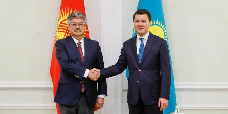 Госсекретарь КР обсудил с вице-президентом Казахстана расширение гуманитарных связей изображение публикации