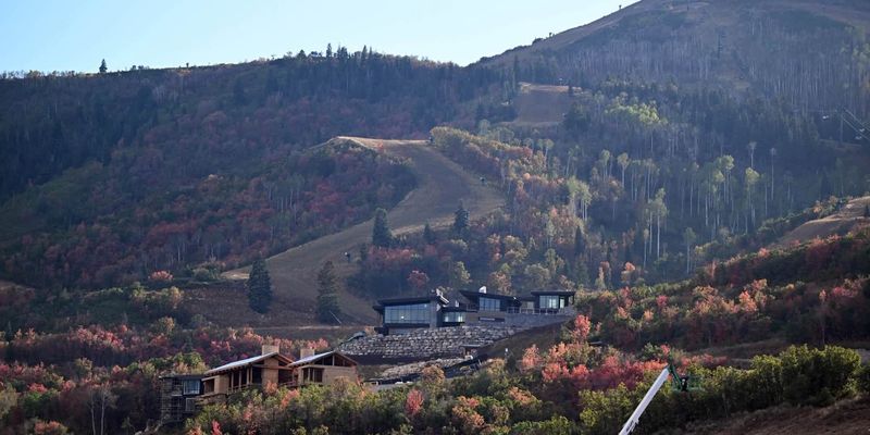 Жапаров поручил изучить опыт американского курорта Deer Valley для развития туризма в Кыргызстане изображение публикации
