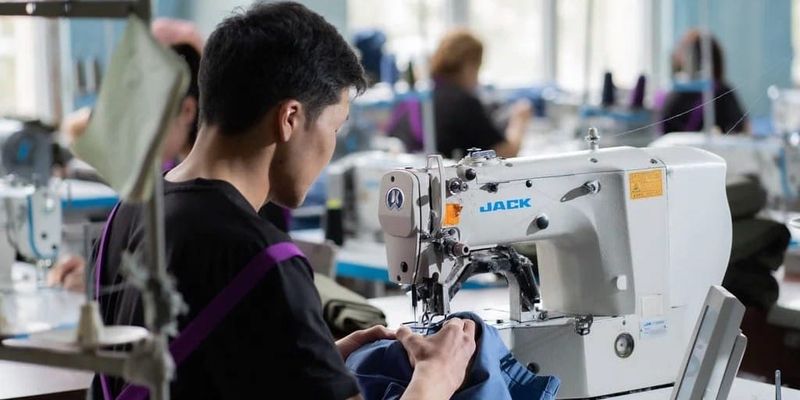В Кыргызстане уточнили условия выплаты 150 тысяч сомов за трудоустройство безработных изображение публикации