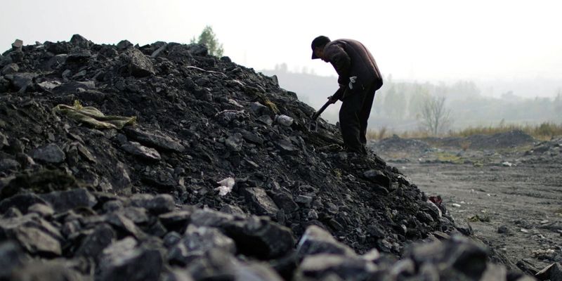 В Кыргызстане на 90 дней ввели госрегулирование цен на уголь для населения изображение публикации