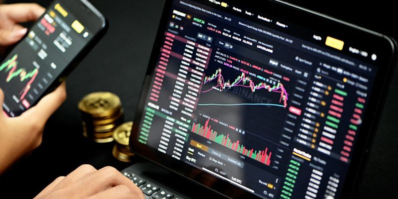 Биткоин вырос на 6.4% в сентябре: чего трейдеры ждут от октября изображение публикации