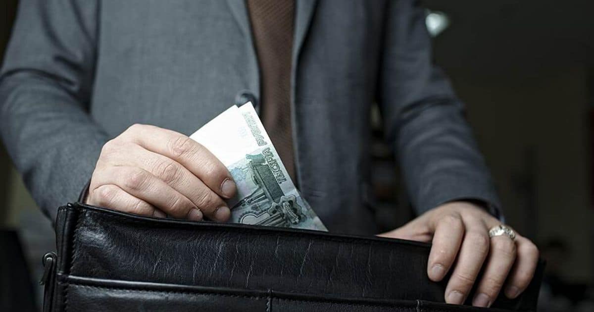 ГКНБ обнаружил коррупционную схему при госзакупках «Кыргыз Темир жолу», задержан экс-директор компании