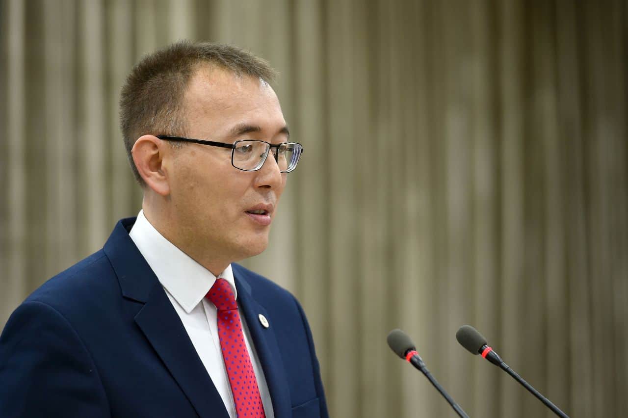 Приток денежных переводов в КР все еще ниже уровня прошлого года — Абдыгулов