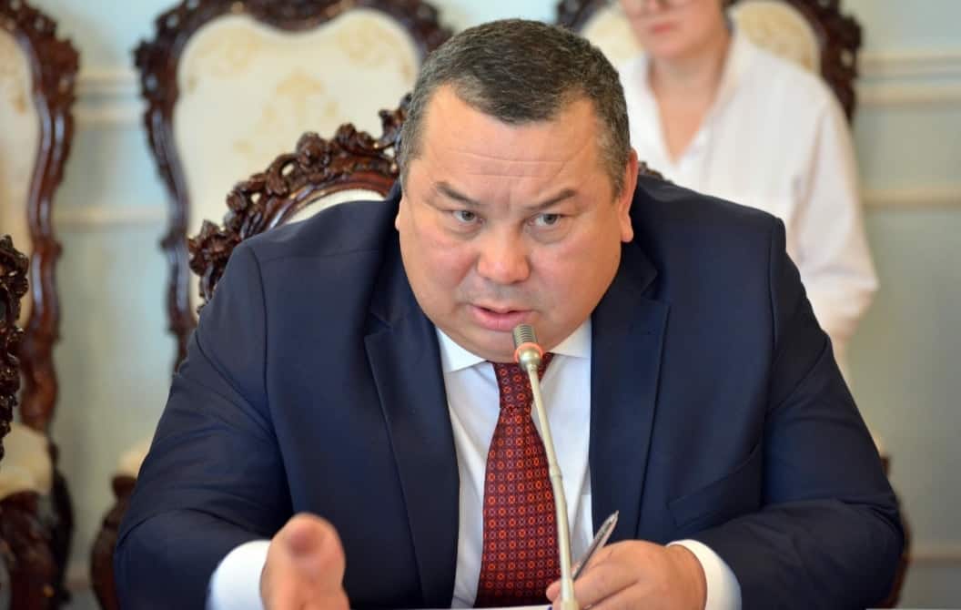 Губернатор Иссык-Кульской области покинул пост. Возглавит Управление делами президента