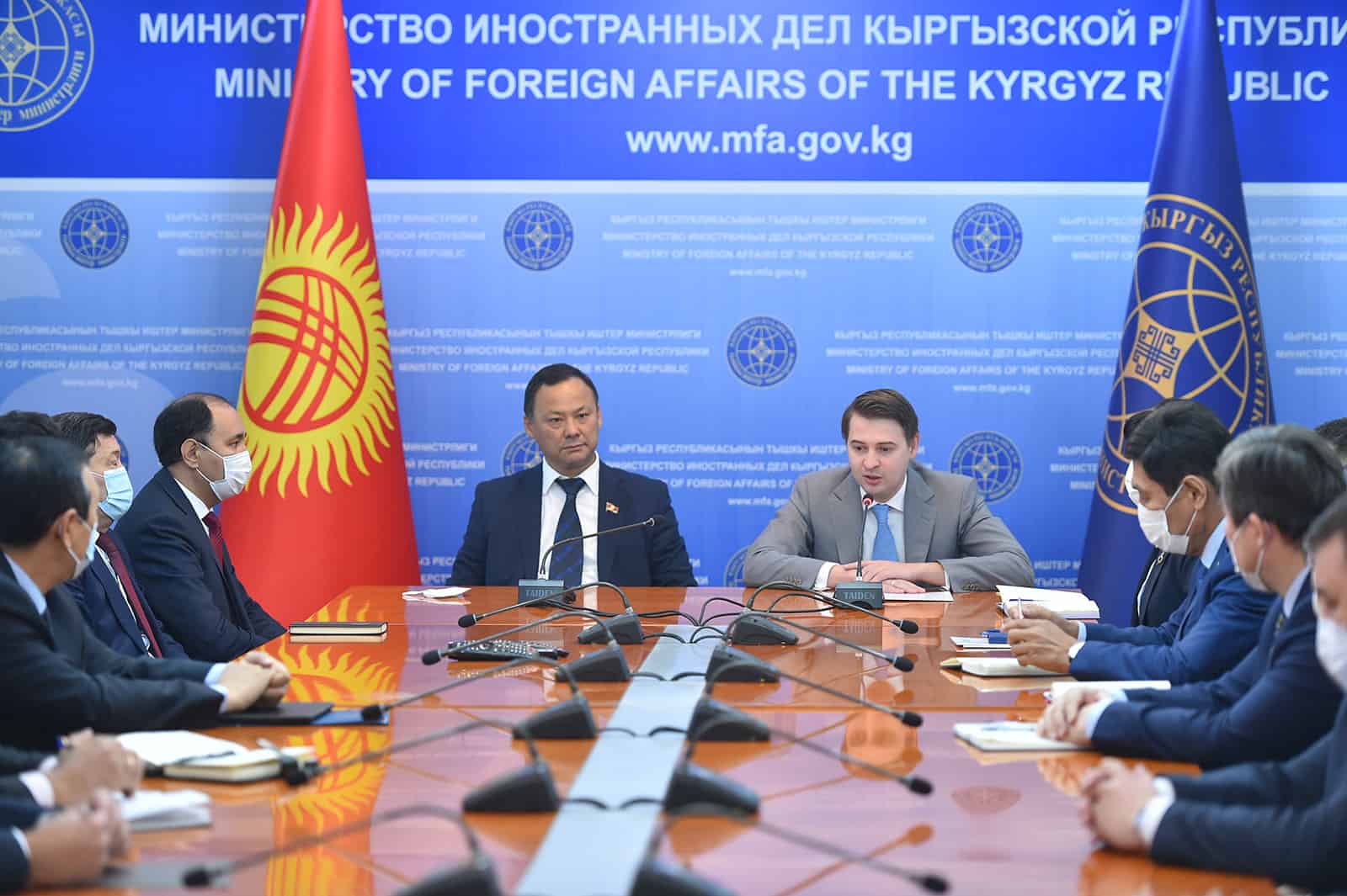 Коллективу МИД представили нового министра