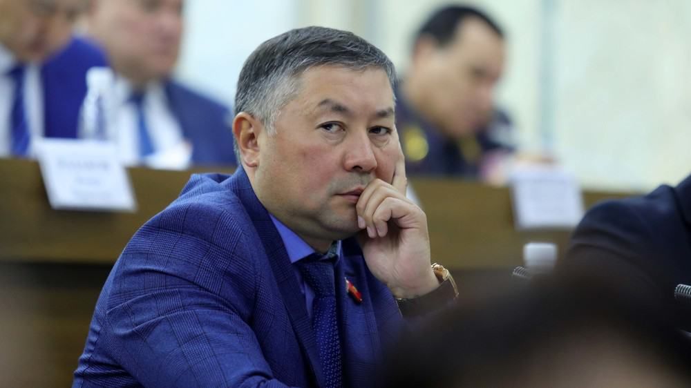 Лидер партии «Кыргызстан» Канат Исаев избран спикером парламента