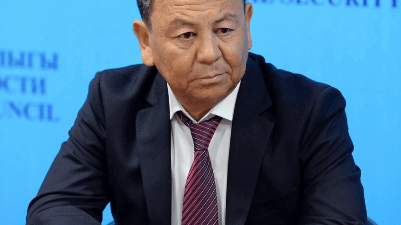Силовики требуют от всех политических сил страны сесть за стол переговоров