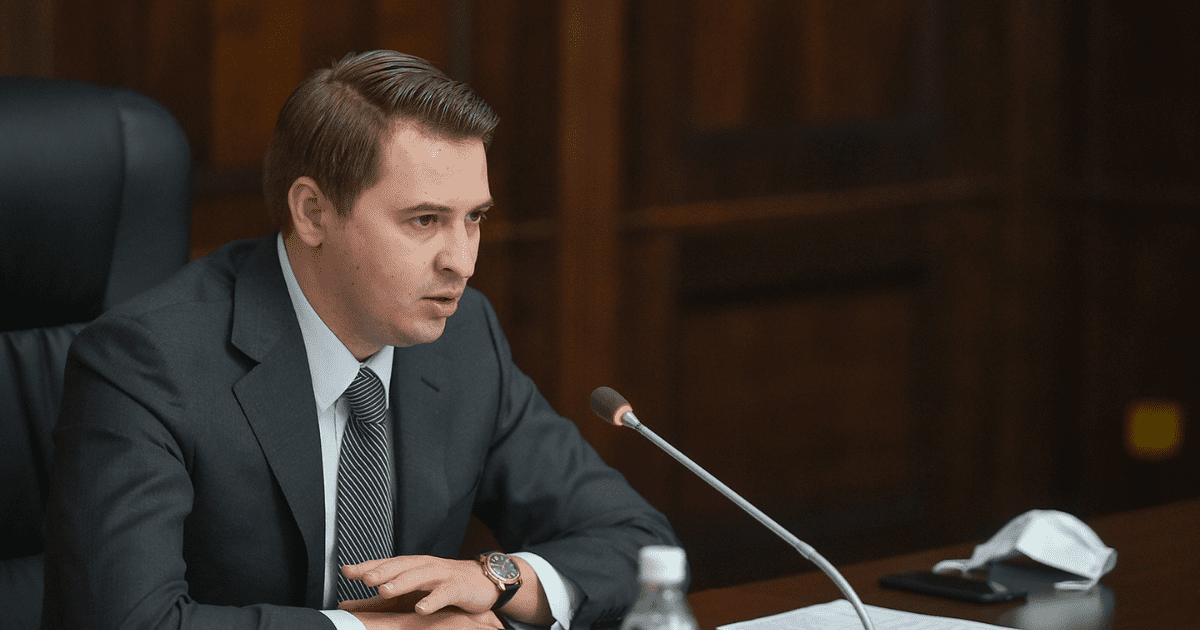 Новиков призвал готовиться к новой волне COVID-19 из-за новогодних праздников и выборов президента