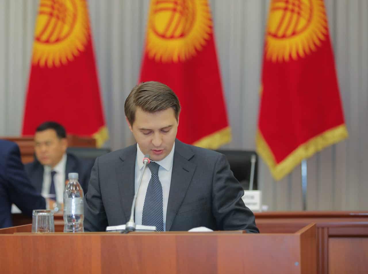Отечественные товары, работы и услуги составляют 42% госзакупок — Новиков