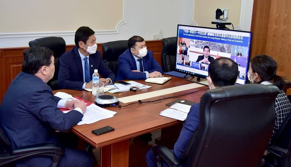 МИД предложил Китаю реструктуризовать госдолг КР в обмен на помощь Афганистану