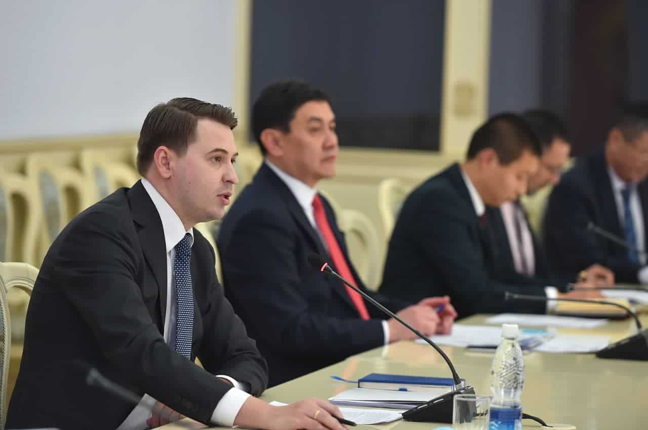 Правительство вот уже месяц не может стабилизировать цены на продукты — Новиков