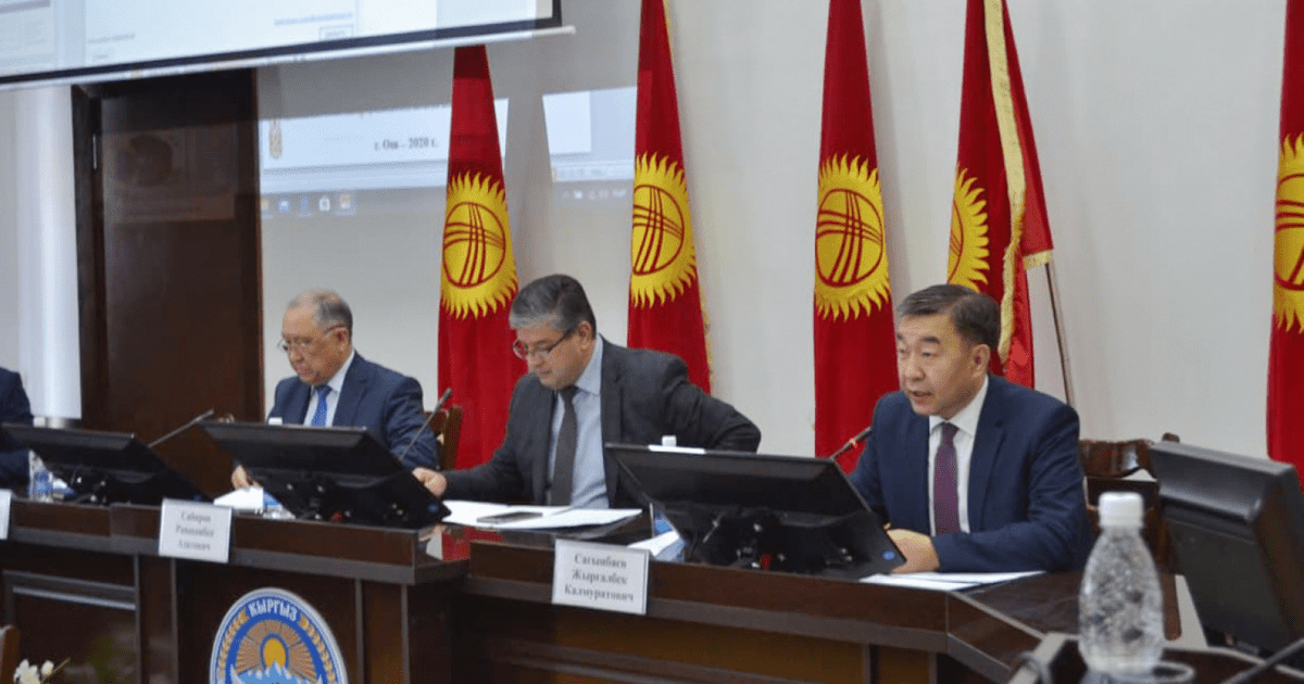 Вице-премьер Сабиров: Нужно выправить ситуацию со спадом в промышленности