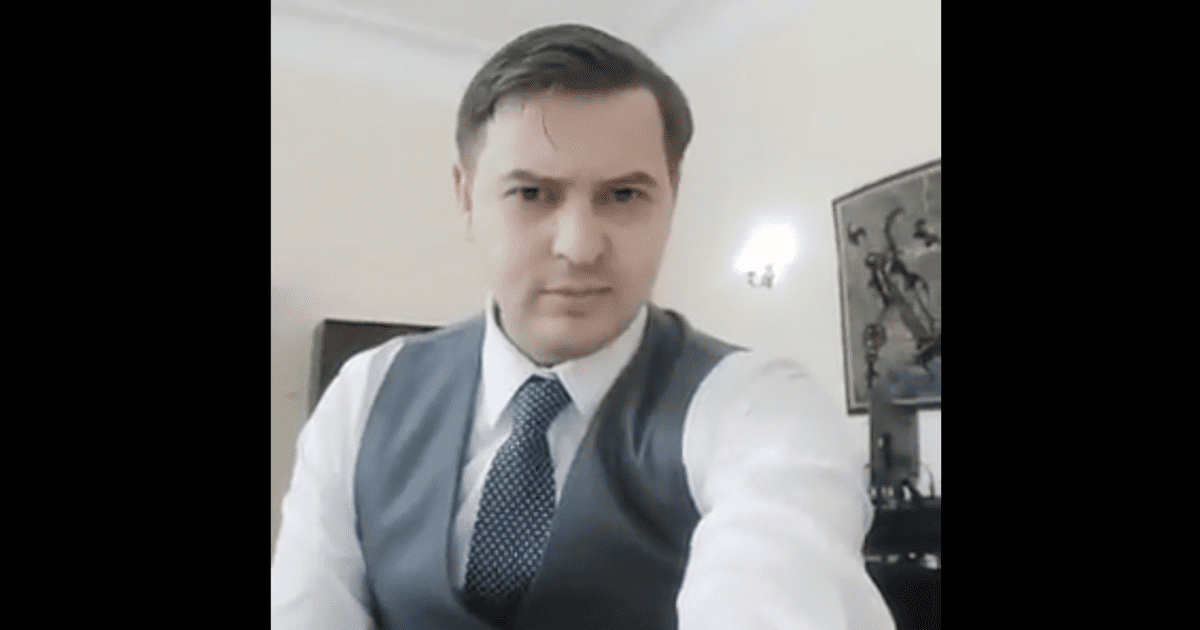 Смог, рост цен, доставка грузов из Китая – Новиков ответил на вопросы подписчиков в Facebook