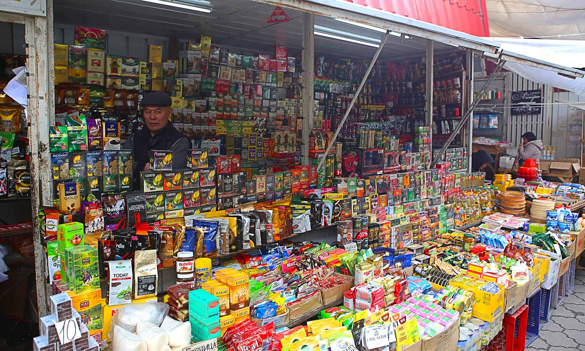 Банки больше всего кредитов выдают на развитие торговли – Нацбанк