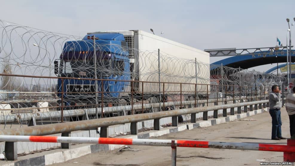 Борьба с контрабандой принесла бюджету дополнительные 99 млн сомов